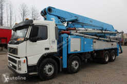 Pompe à béton Volvo Teka 33/37 sur châssis FM9 8x4 pompa TEKA 33/37