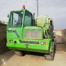 Merlo betonkeverő/tartály beton DBM3500EV