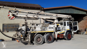Camión hormigón bomba de hormigón Cifa PA806