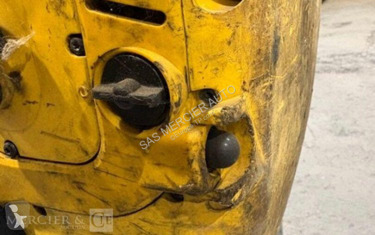 Бетон Wacker Neuson brise beton essence
