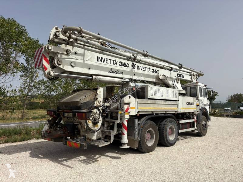 Бетон Iveco 330.30 pompa CIFA 36 METRI