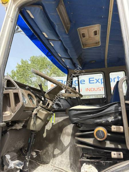 Бетон Iveco 330.30 pompa CIFA 36 METRI