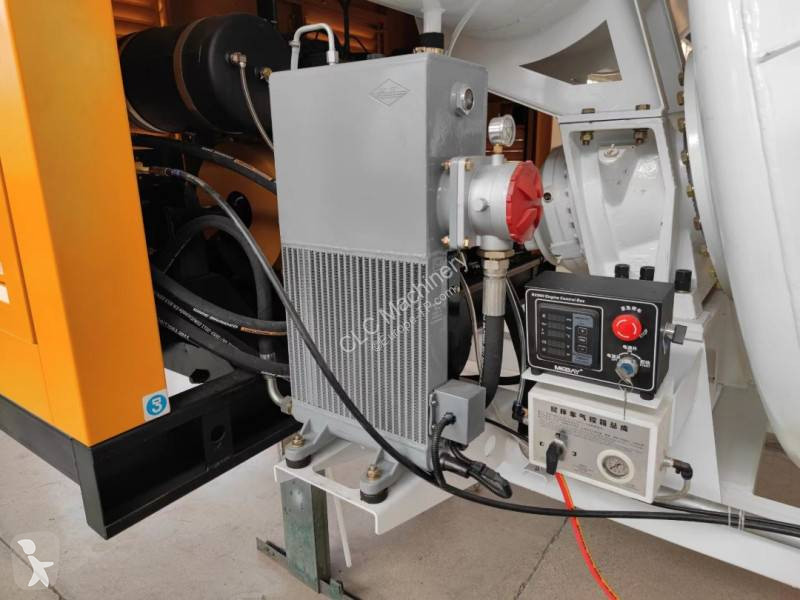 Camión CLC Toupie BETONMIXER CLC 8 m3