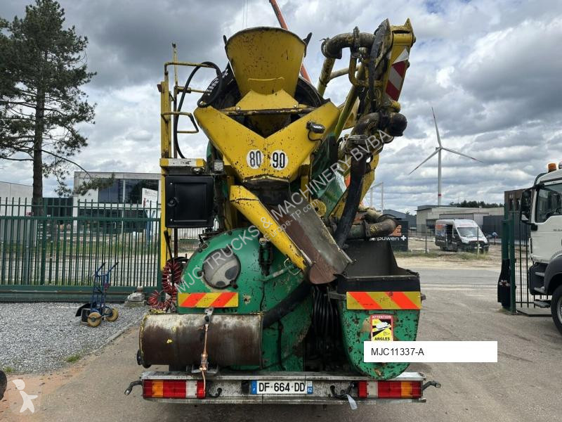 Camion Mercedes ACTROS 3241 8x4 PUMI PM M 21-3...