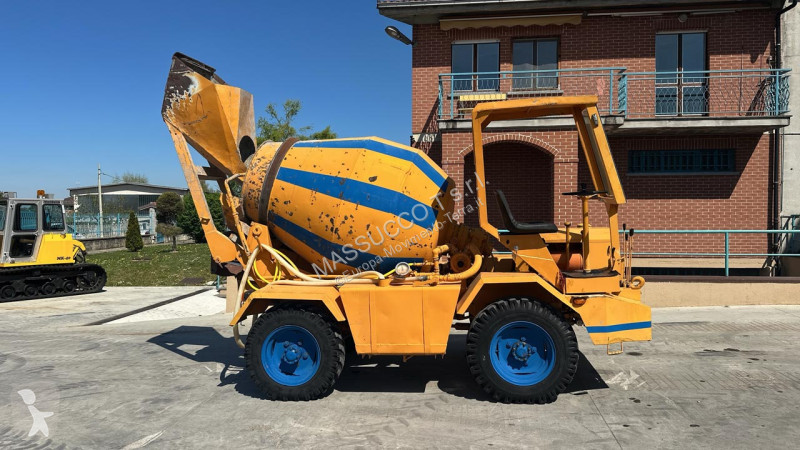 Beton Fiori IM 1500/P 4x2