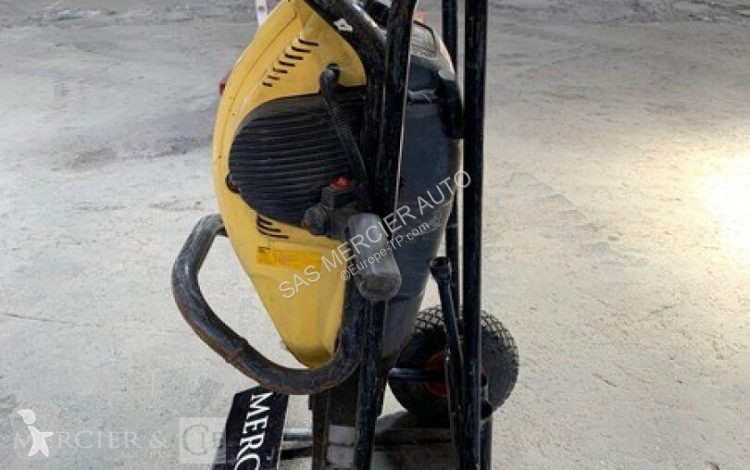 Бетон Atlas Copco brise beton essence