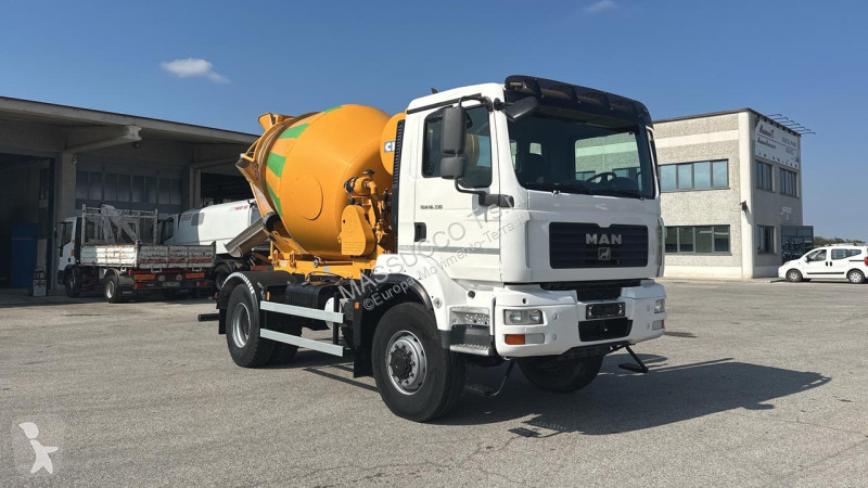 Béton MAN TGM 18.330 4X4
