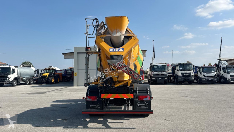 Béton MAN TGM 18.330 4X4