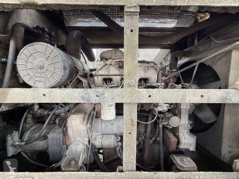 اسمنت Wirtgen WM400 + Broshuis Trailer -...