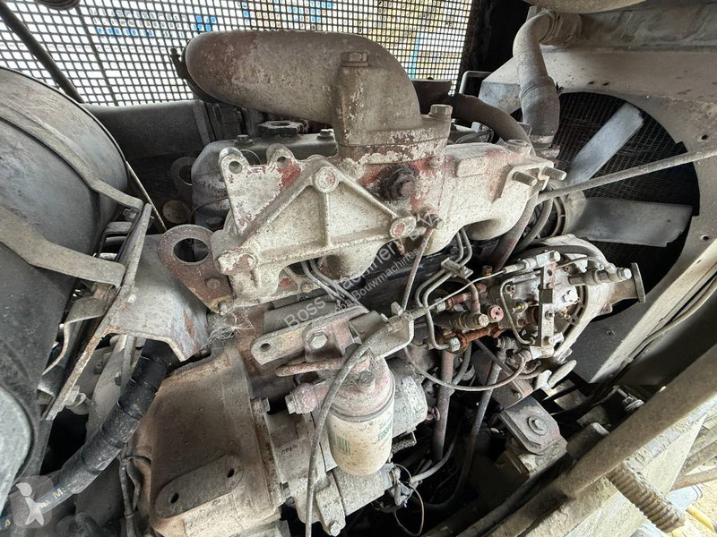 اسمنت Wirtgen WM400 + Broshuis Trailer -...