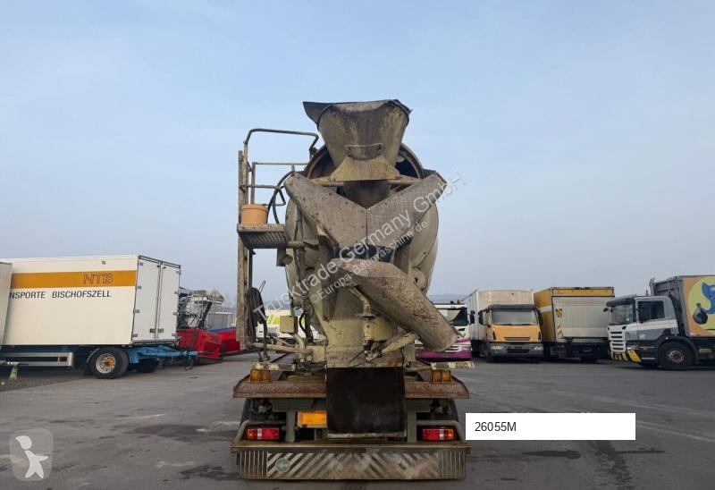 نصف مقطورة Liebherr