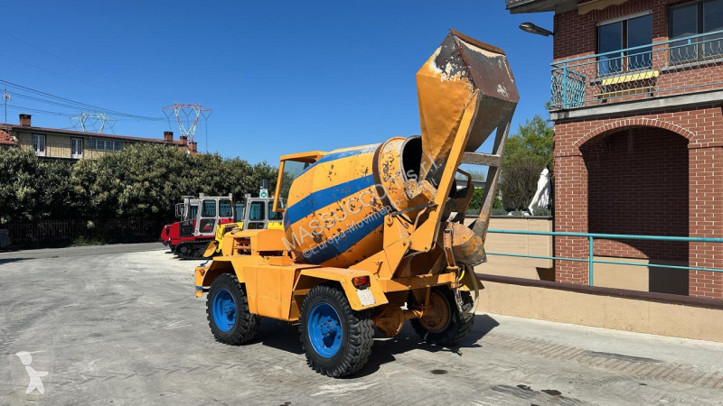 Beton Fiori IM 1500/P 4x2