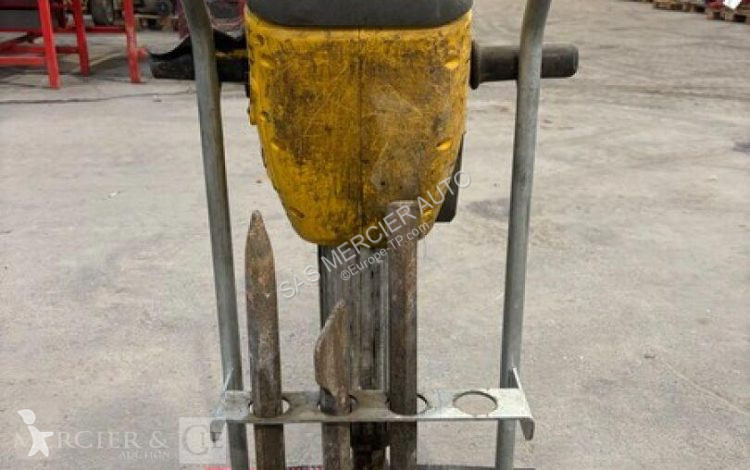 Бетон Wacker Neuson brise beton essence