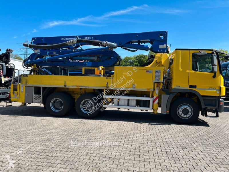 شاحنة Mercedes 2641