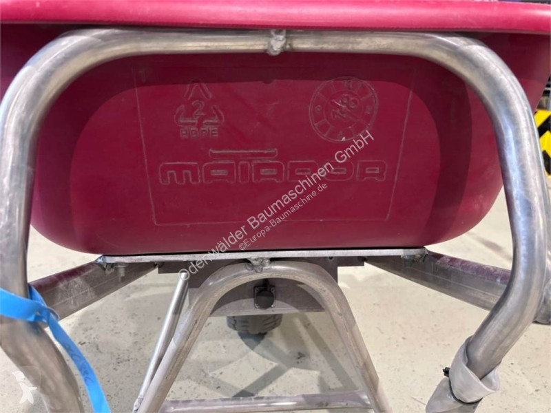 آلة لمواقع البناء Husqvarna Matador...