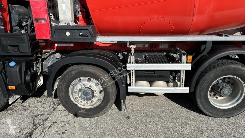 شاحنة Renault C430 8x4