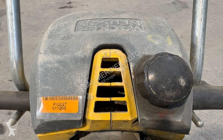 Бетон Wacker Neuson brise beton essence
