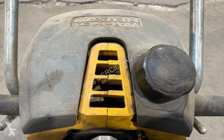 Бетон Wacker Neuson brise beton essence
