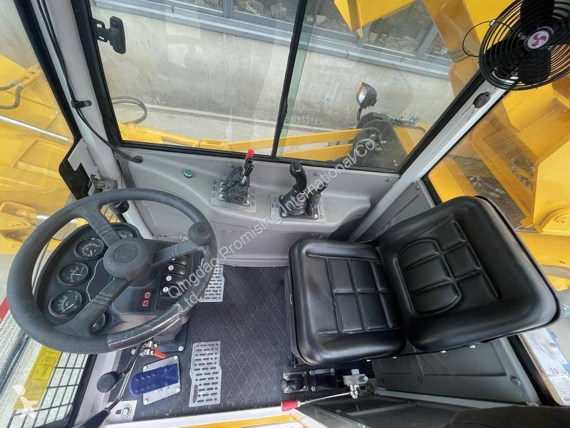 Camion Qingdao Promising 3.5CBM Concrete Mixer...