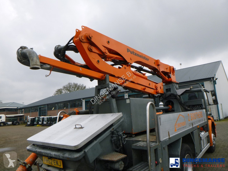 Camion Mercedes 4x2 Putzmeister concrete pump 16 m