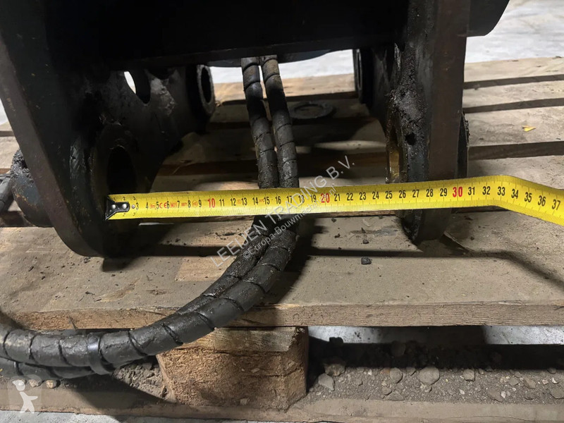 Beton  fits for Komatsu PW150