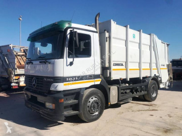 Camion benne à ordures ménagères Mercedes