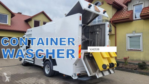 Renault waste collection truck