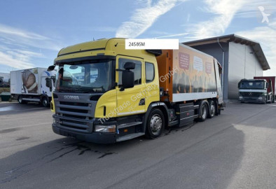 Camion benne à ordures ménagères Scania