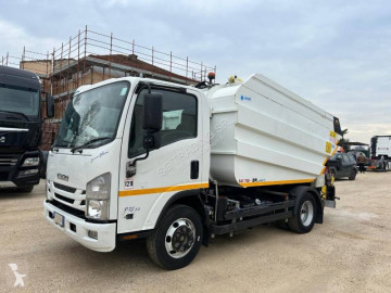 Camion benne à ordures ménagères Isuzu