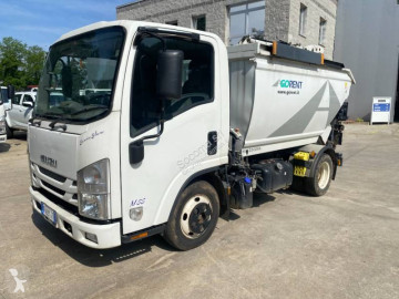 Camion benne à ordures ménagères Isuzu