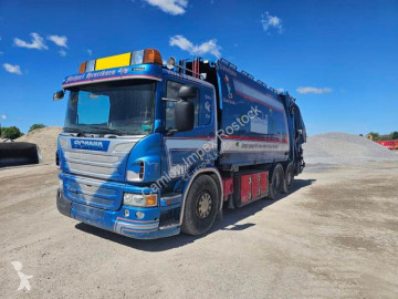 Camion benne à ordures ménagères Scania