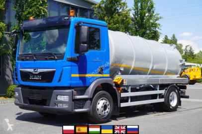 MAN sewer cleaner truck