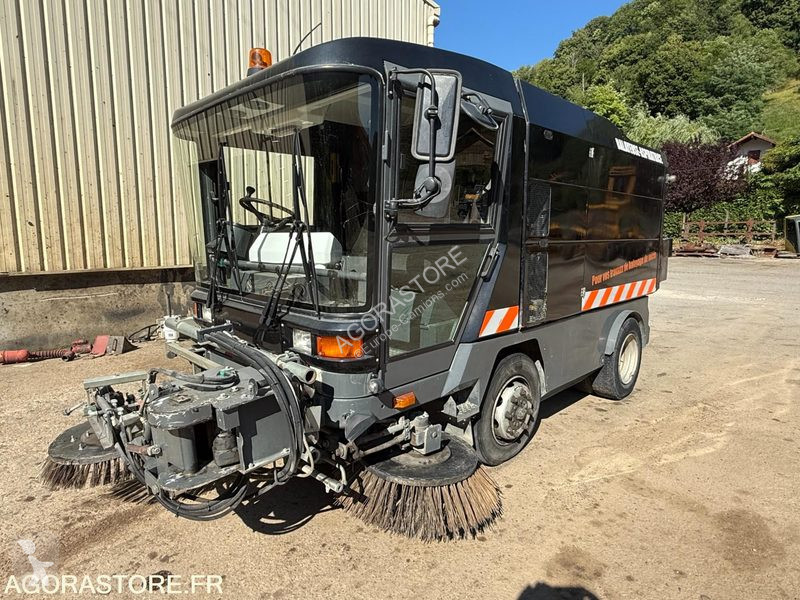 Silniční stroje C 560