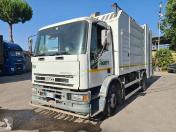 Camión de limpieza Iveco
