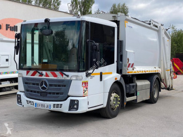 Tippvagn för sopor Mercedes