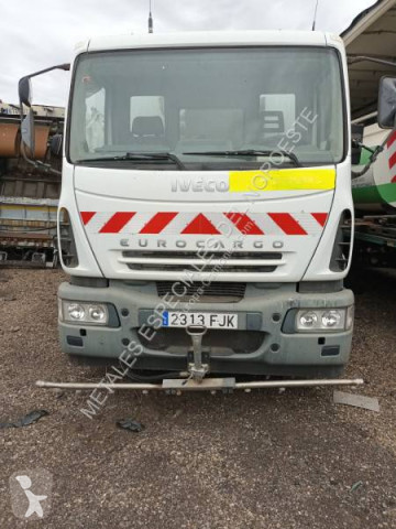 Camion balayeuse Iveco