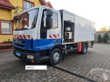 Камион за миене на улици Iveco