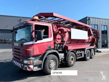 Lastbil med højtryksspuler Scania