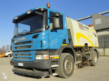 Камион за миене на улици Scania