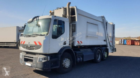 Camion benne à ordures ménagères Renault