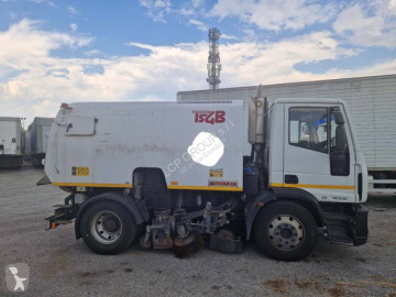Camion spazzatrice Iveco