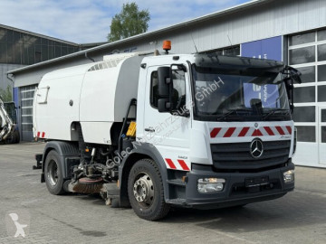 Mercedes