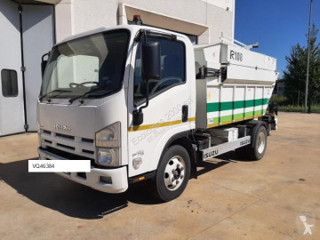 Isuzu P75 NPR75