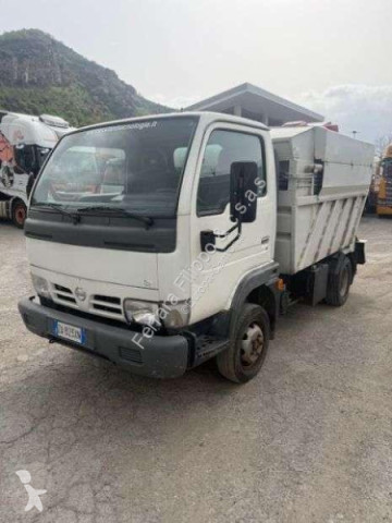 Nissan Cabstar