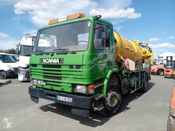Camion hydrocureur Scania