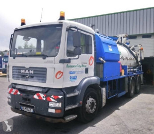 Camion hydrocureur MAN