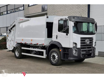 Volkswagen Constellation 17.250 BB CH Garbage Collector Truck (2 units)