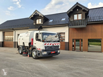 Mercedes Atego Schorling