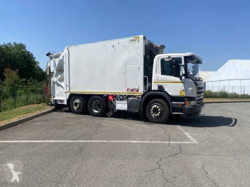Camion benne à ordures ménagères Scania