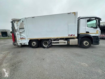 Mercedes Actros 2533